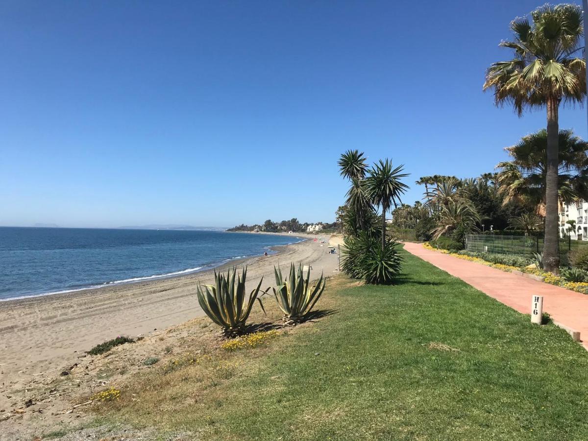 Marbella - Estepona Beach Frontline Apartment Exterior photo